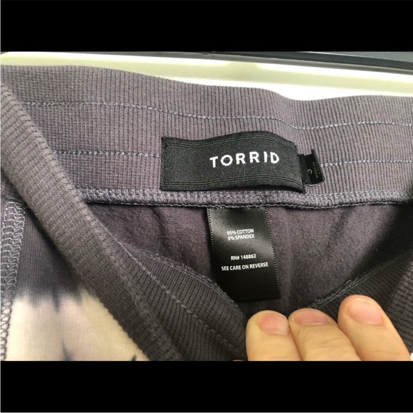 Torrid size 3 Tye Dye Track Pants - Picture 3 of 3